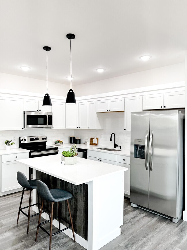 Photo - 198 Bethune St