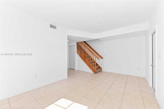 Photo - 365 NW 109th Ave