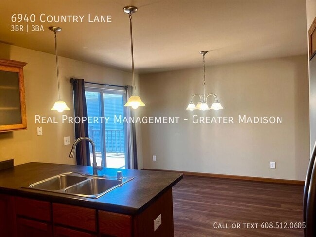Photo - 6940 Country Ln
