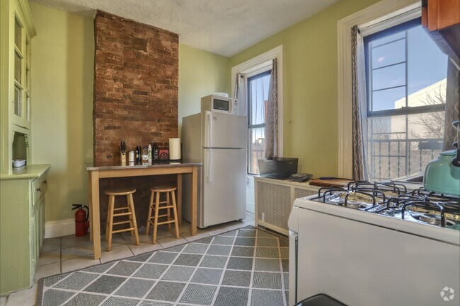 Building Photo - 237 Summit Ave Unit #3 Rental