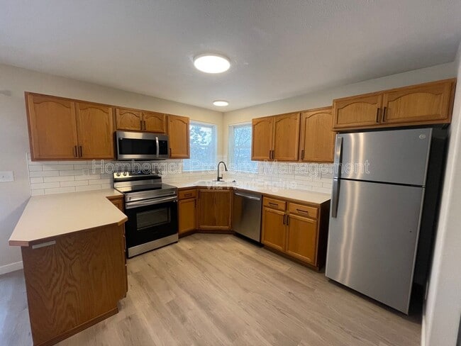Photo - 1605 E Hartson Ave