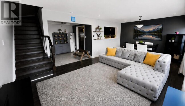 Photo - 8840 Sheppard Ave E