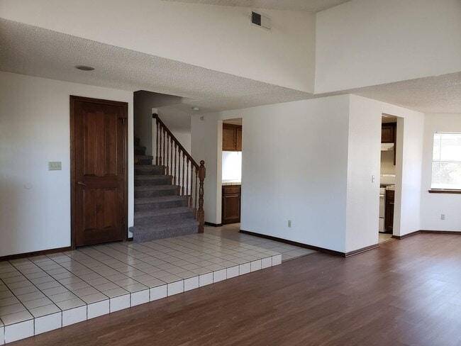 Photo - 3320 Marilynn St
