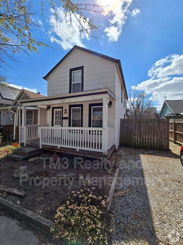 Building Photo - 905 Osage St Rental