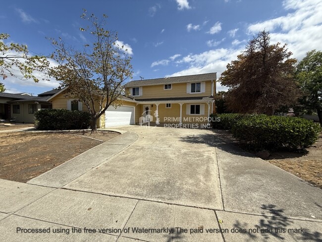 Photo - 2346 Montezuma Dr