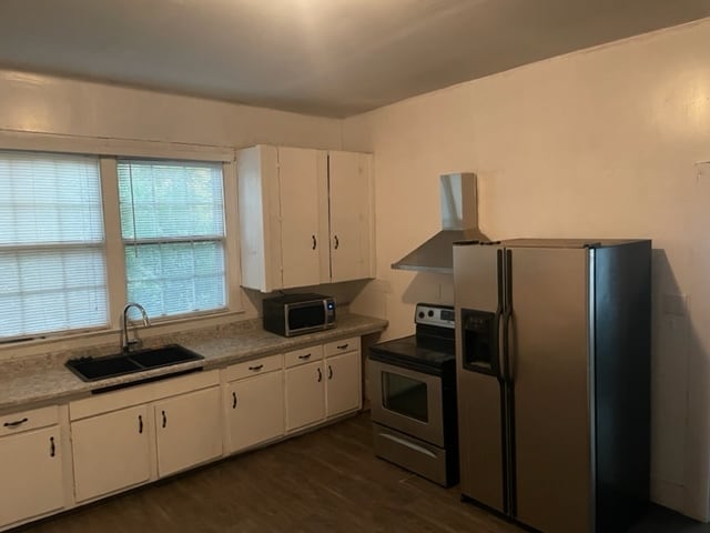 Photo - 136 S Main St