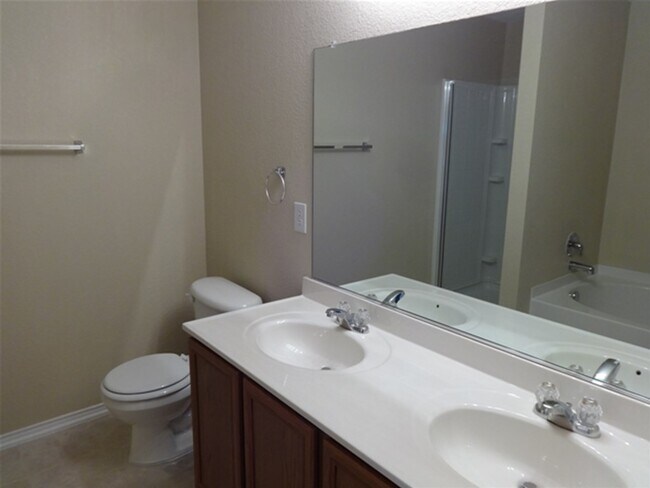 Photo - 14012 Silkwood Dr