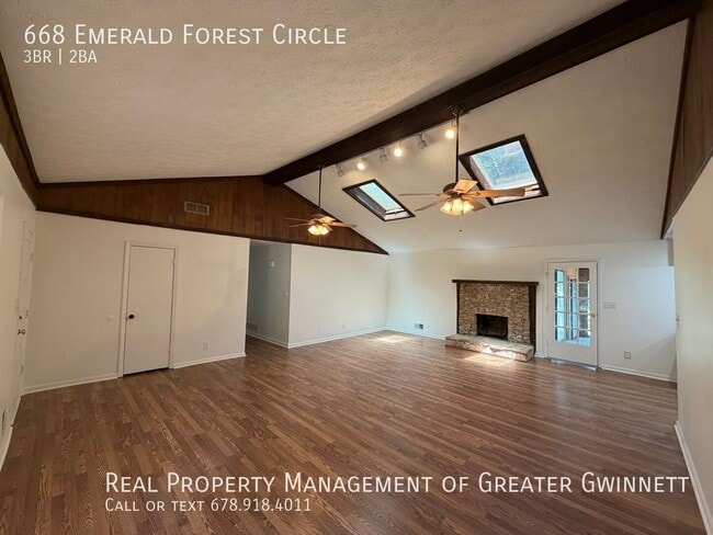 668 Emerald Forest Cir SW