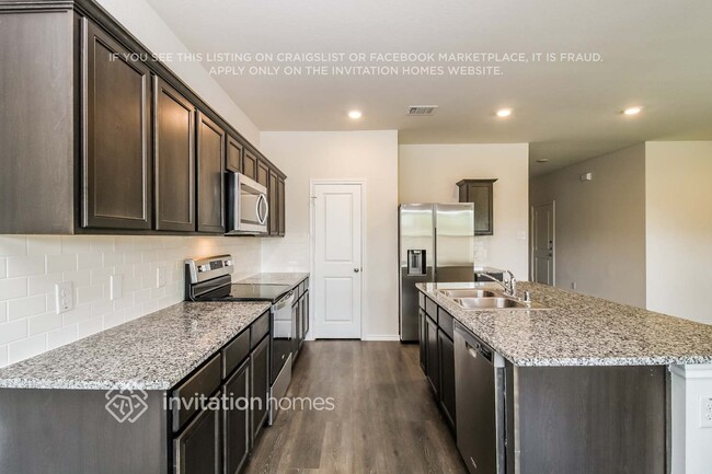 3124 Glazner Dr