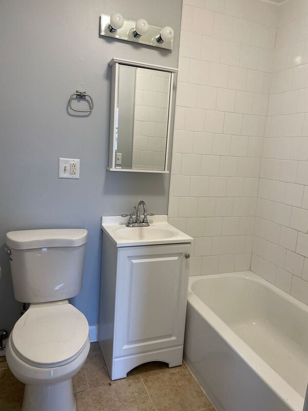 Photo - 728 N Pine Ave Unidad #2