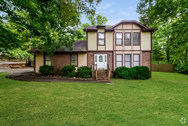 Building Photo - 2015 Lullwater Cir Rental