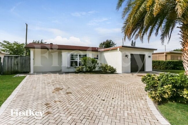 Photo - 7730 NW 39th St