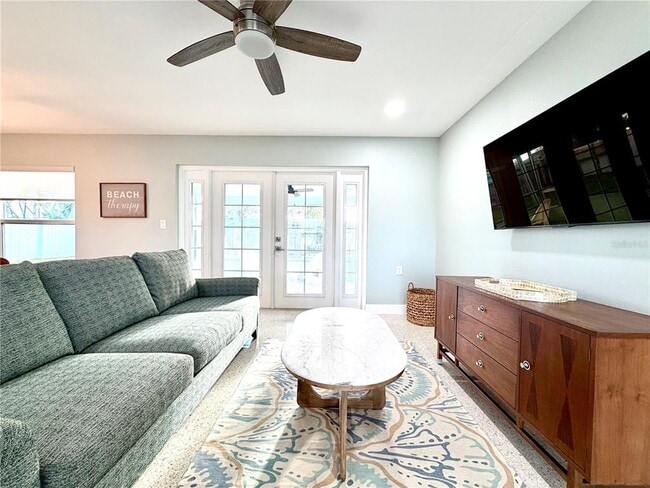 Photo - 10133 4th St E