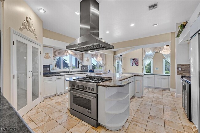 Building Photo - 3372 Westwind Rd Rental