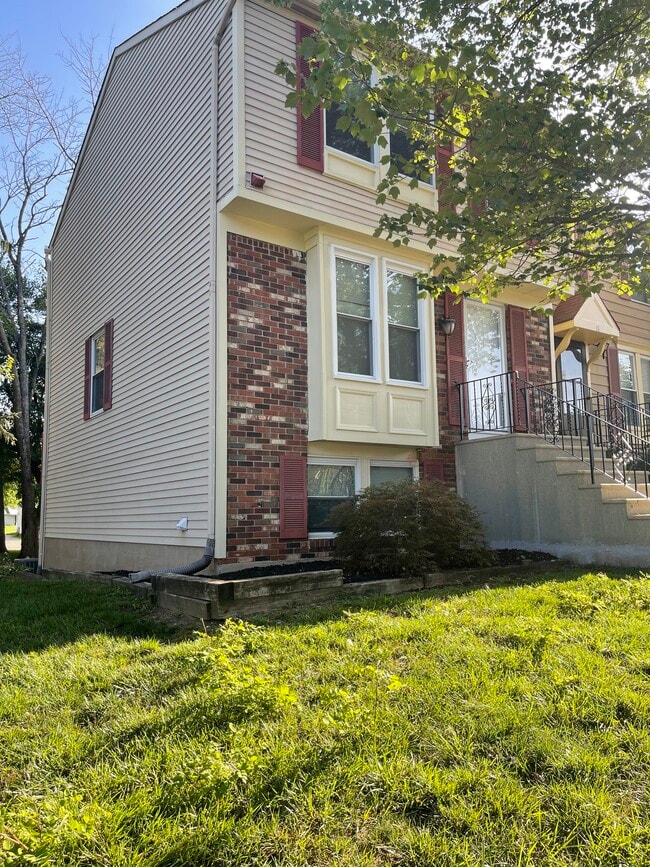 Building Photo - 19 Abbott Farm Ct Rental