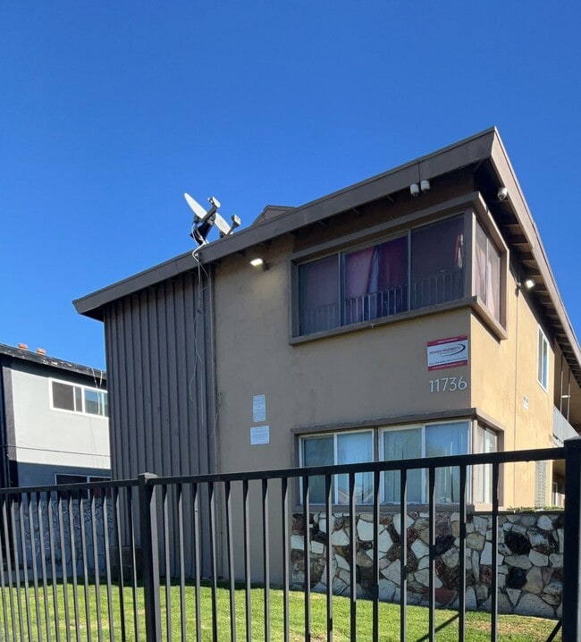 Photo - 11736 S Vermont Ave.