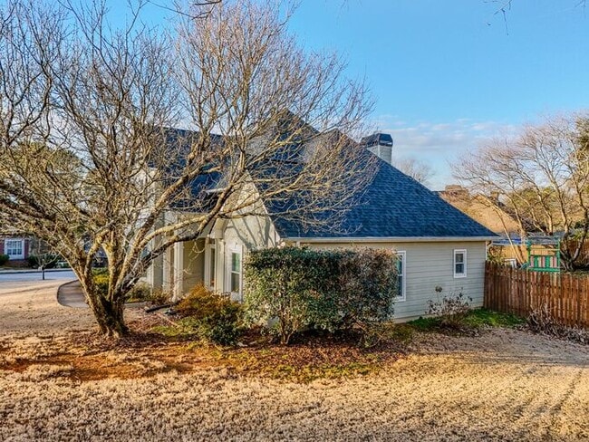 Photo - 3890 Cherry Ridge Walk