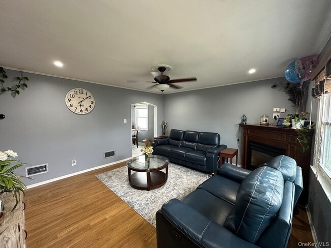 Photo - 32 Terrace Pl