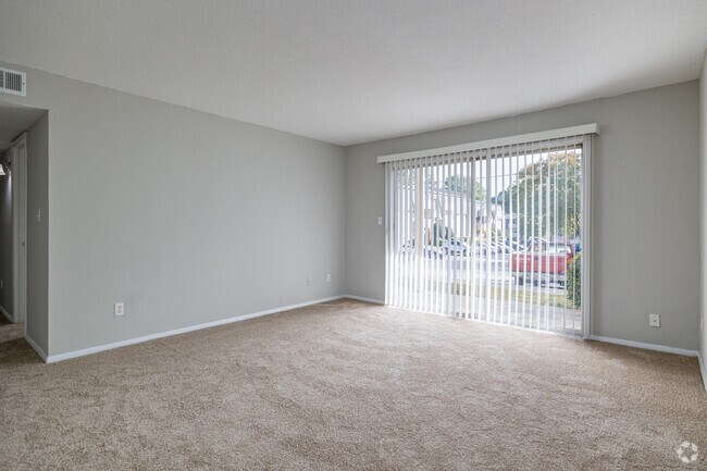 2BR, 1.5BA - 1,163SF - Living Room - Veracruz Apartments