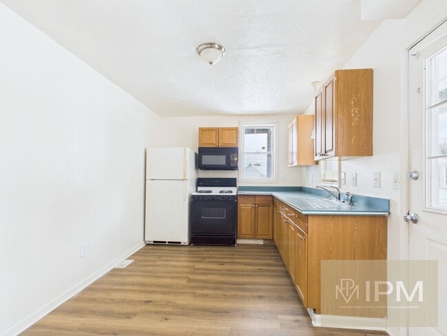 Photo - 366 High St Unit 366 High St Apt 1