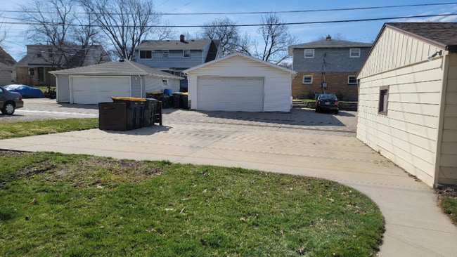 Photo - 10167 W Cleveland Ave Unit upper