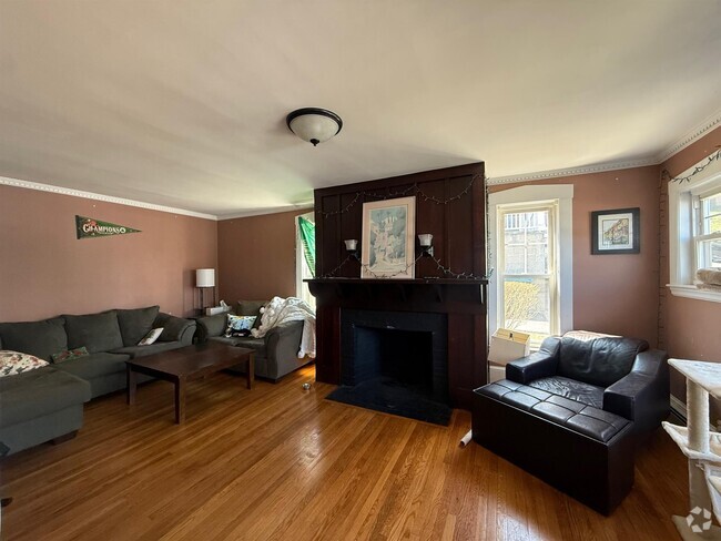 Building Photo - 20 Bellevue St Unit 1 Rental