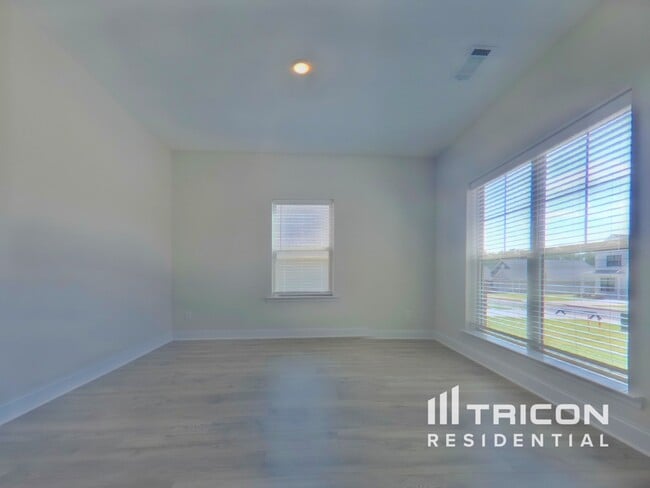 Photo - 474 Cantrell Dr