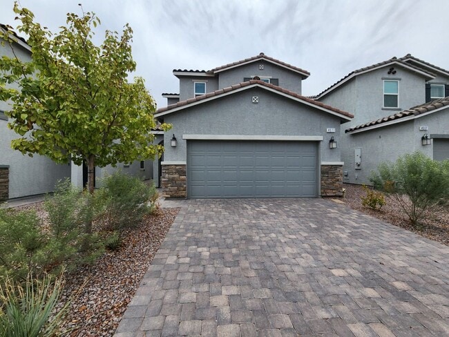 Building Photo - Welcome to this stunning 4-bedroom, 2.5-ba... Rental