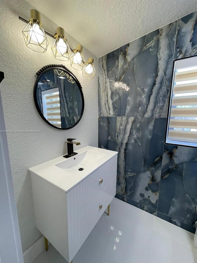 Photo - 10460 SW 26th Terrace
