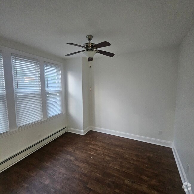 Building Photo - 133 Halstead Ave Unit 1 Rental