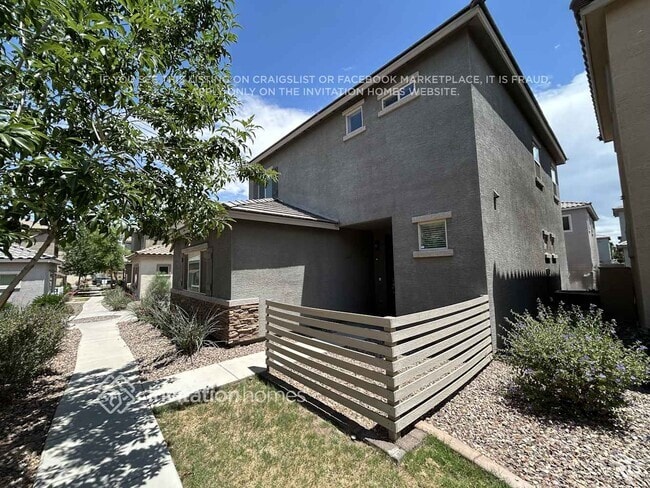 Building Photo - 1810 W Pollack St Rental