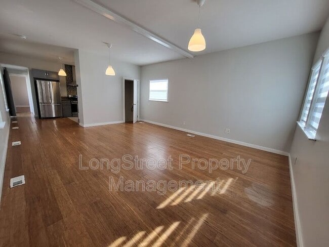 Photo - 3962 NE Grand Ave