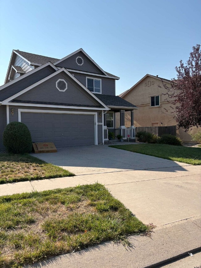 Building Photo - 3 bedroom - Lazy River