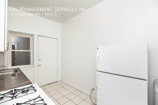 Photo - 4611 N Ashland Ave Unit 4611-1