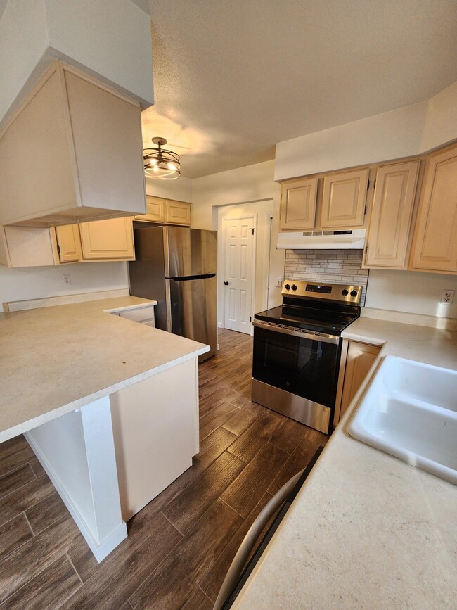 2389 Ridge Cir Dr