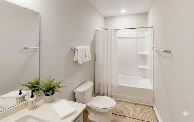 Photo - 1319 B St