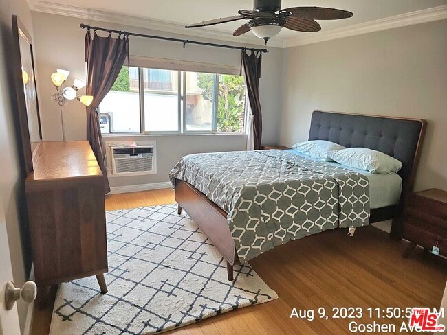 Photo - 1154 S Barrington Ave Condo Unit 103