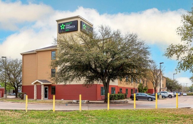 Furnished Studio-Austin - Round Rock - North