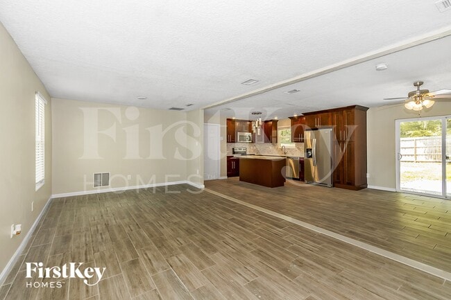 Photo - 1270 Arbor Cir