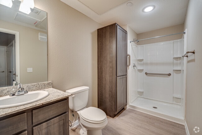 2HAB, 1BA - 900 ft² - Gala at Texas Parkway