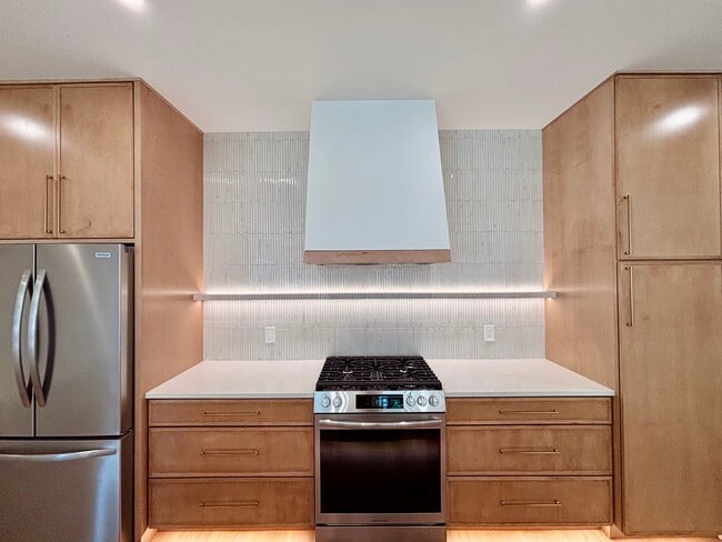 Photo - 2157 Ash St