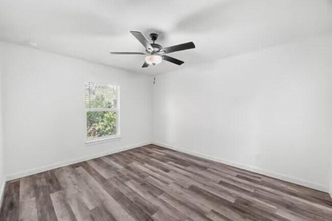 Photo - 3182 Oleander Ave