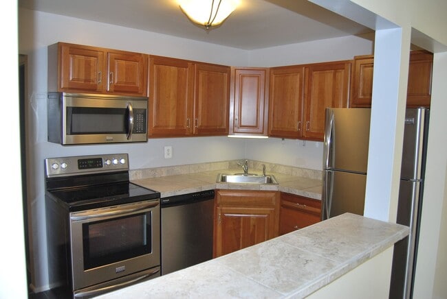 Photo - BEL AIR - HICKORY HILLS CONDOMINIUMS