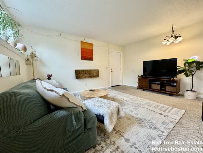 Photo - 172 River St Unidad A1