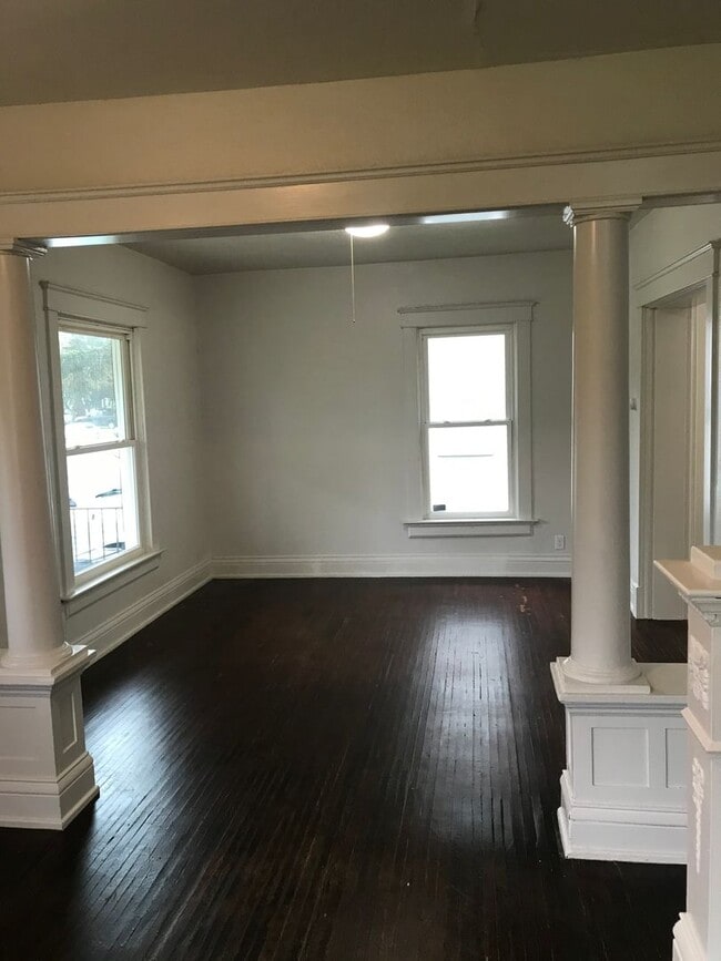 Photo - 943 Brice Ave