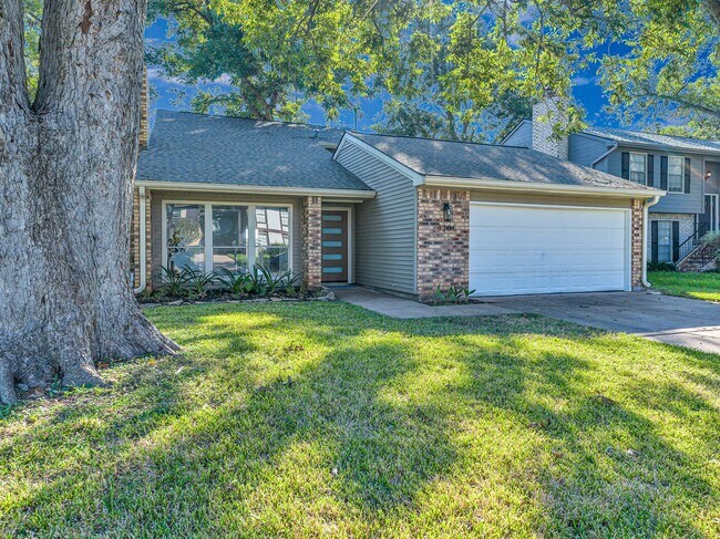 Photo - 1306 Briarmead Dr