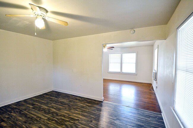 Photo - 303 E Faust St