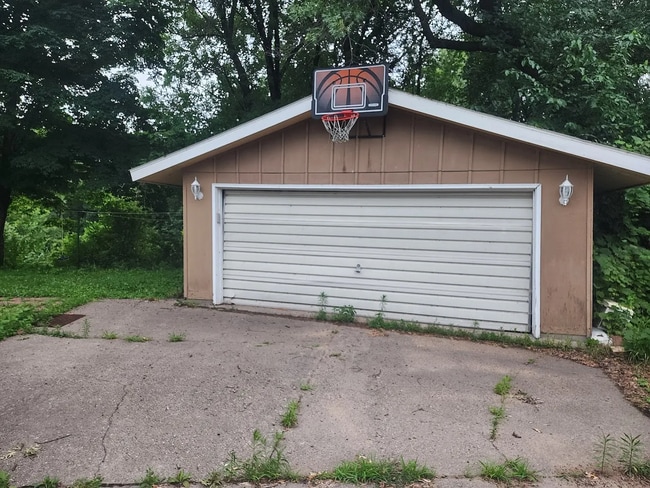 Photo - 2934 S Marion Rd