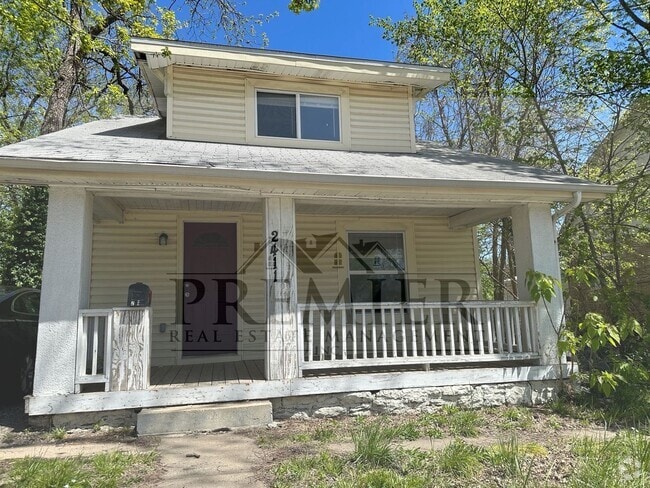 Building Photo - 2411 S Sterling Ave Unit 2411 S. Sterling Ave. Rental