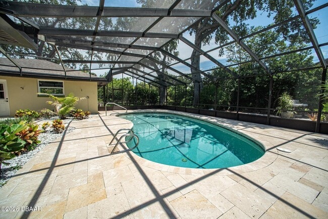 Photo - 864 S Beach St